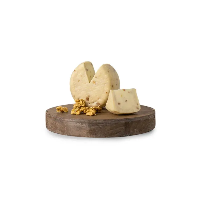 Pecorino Canestrato con Noci  1kg 'La Cava'