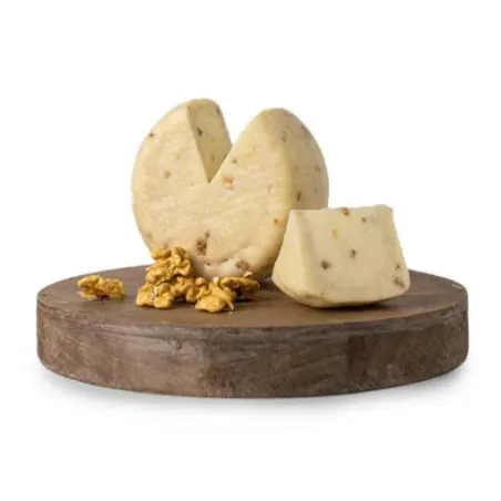 Pecorino Canestrato con Noci  1kg 'La Cava'